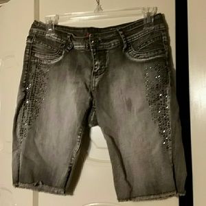 Bongo rhinestone denim shorts size 7